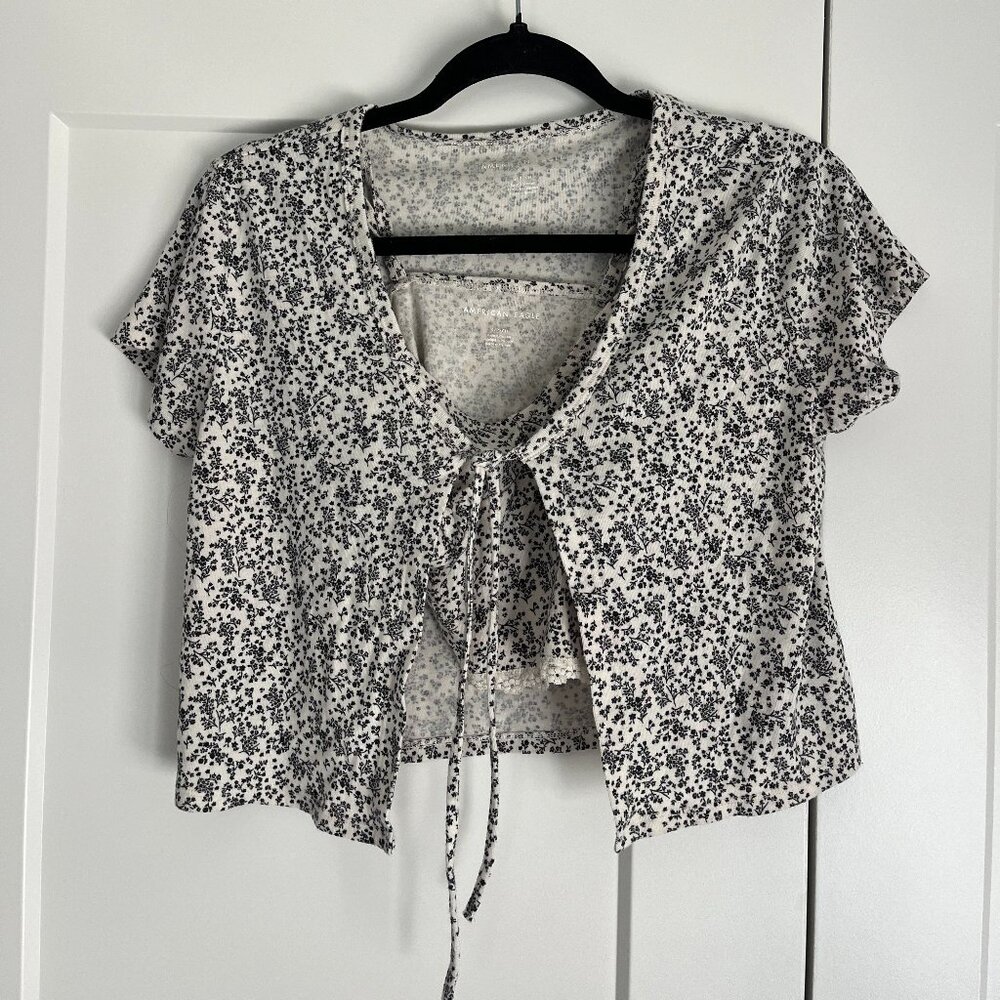 American Eagle AEO Floral Two Piece Set Tie Front Top + Matching Tank Size M